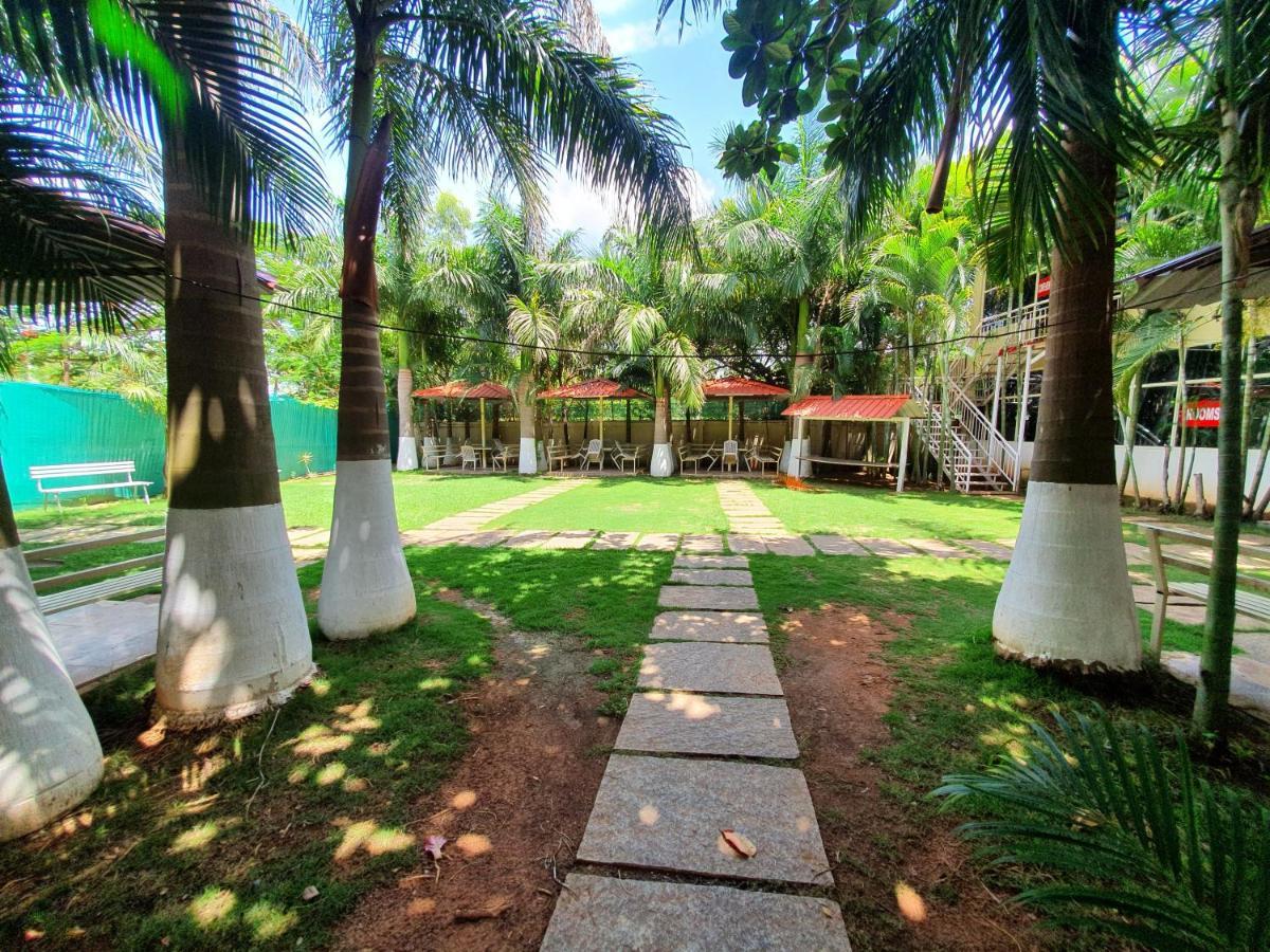 Jigani The Meenakshi Resorts מראה חיצוני תמונה